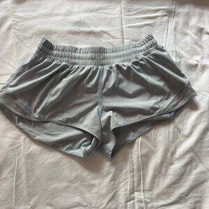 Lululemon Hotty Hot 2.5 Inch Shorts, Size 8- Powder Blue
